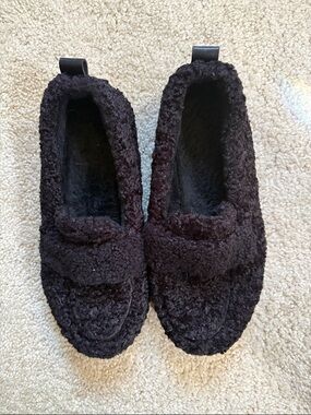 Women's Black Faux-Shearling Moccasin Loafers